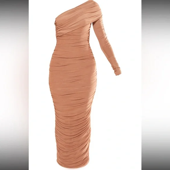 PLT Ruched Dress - Picture 2 of 5